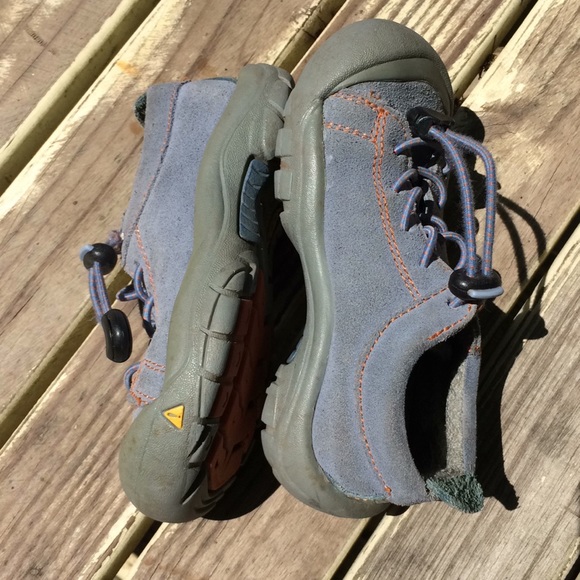 Keen Baby Blue Suede Walking Shoe 10 - Picture 5 of 8
